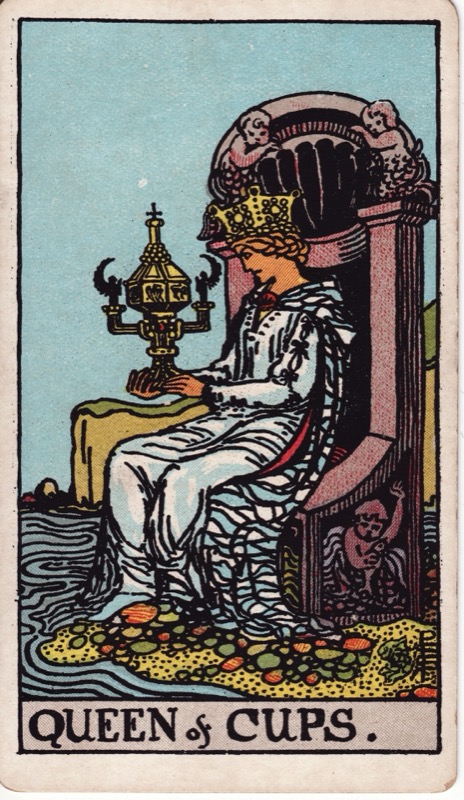 Queen of Cups tarot card meaning